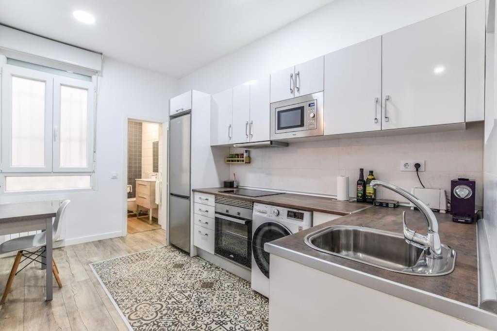 Апартаменты Unique Flat La Latina * Billiard & Darts Мадрид Экстерьер фото